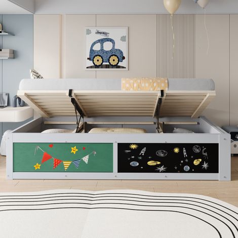 Cama infantil multifunción 90x200 cm de madera gris, con almacenaje hidráulico, estante lateral para libros y somier de láminas (1/5)