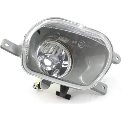 31111182 and 31111183 are applicable to the left and right front fog lights and headlights of the Volvo XC90. (1/4)
