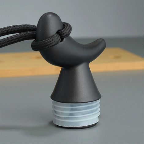 Rote Wasserflasche, trendige tragbare Trinkflasche, stylische Trinkflasche für Reisen und Sport, wiederverwendbarer Behälter mit modernem Design, 1 Stück. (1/5)