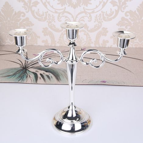 (Bougeoir décoratif en argent à trois têtes) de style européen, idéal pour les dîners aux chandelles, les restaurants, les hôtels et la décoration intérieure.