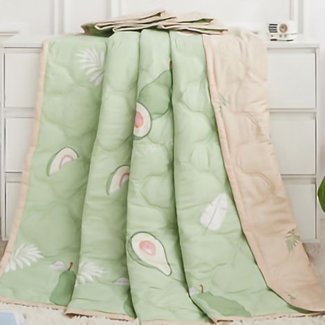 Couette d'été pour climatiseur, lavable en machine, douce et respirante, portable, couleur avocat, 180 x 200 cm (1/5)