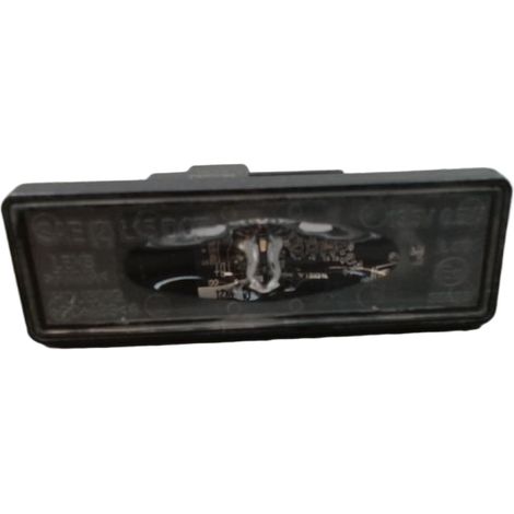 [PRODUIT D'OCCASION] Eclaireur Plaque De Police Gauche RENAULT Captur ♻️ Ref Oe. 265101139r - Garantie à vie (1/3)
