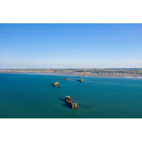 Tableau sur toile Arromanches-les-Bains 65x97 cm - Impression sur Toile Murale Décorative - Image imprimée en HD sur Toile - Toile sur Châssis en Bois FSC - Fabriqué en France (1/4)