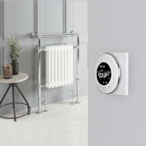 Hudson Reed Elizabeth - Sèche-Serviettes Mixte Rétro Sur Pieds Blanc avec Thermostat Wi-Fi – 93cm x 62cm (1/5)