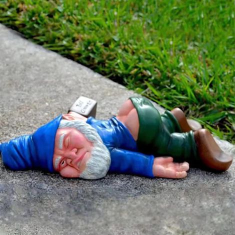Grande statue de gnome de jardin ivre et amusant de 24 cm de haut, figurine de gnome espiègle, décoration de pelouse, sculpture de gnome, patio, cour, paysage, porche, cadeaux d'extérieur (bleu) (1/5)