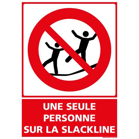 PANNEAU UNE SEULE PERSONNE SUR LA SLACKLINE (D1165) - Adhésif - 75 x 105 mm