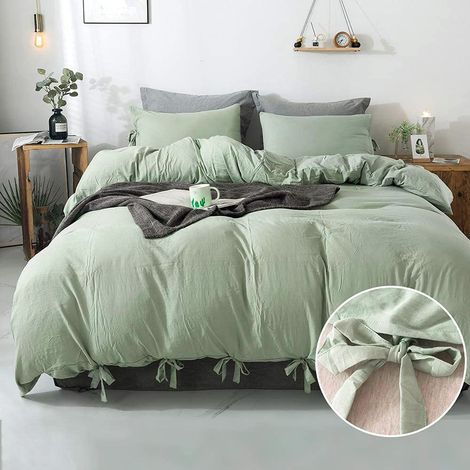 Parure de lit 3 pièces en Microfibre délavée Douce avec nœud Papillon – Housse de Couette pour Grand lit (1 Housse de Couette 228,6 x 228,6 cm, 2 taies d'oreiller), Vert Sauge (1/5)