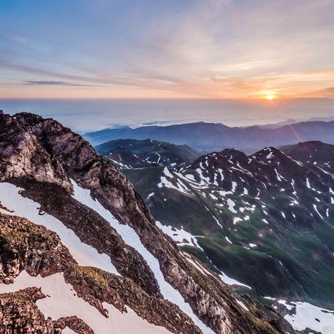 Tableau sur toile pic du midi au matin 45x45 cm - Impression sur Toile Murale Décorative - Image imprimée en HD sur Toile - Toile sur Châssis en Bois FSC - Fabriqué en France (1/4)