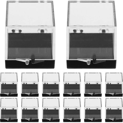 Vitrines carrées en cristal pour exposer des collections de roches design transparent dimensions 3,50 x 3,50 x 3,50 cm lot de 24. (1/5)