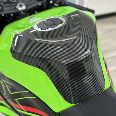 Suitable for 19-25 Kawasaki ZX-6R ZX636 fuel tank shell, fuel tank protective cover, and fuel tank top decorative cover (1/4)