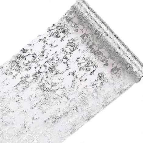 Créez une décoration de table avec un chemin de table doré à la feuille d'or. Un chemin de table qui attire le regard. (1/5)
