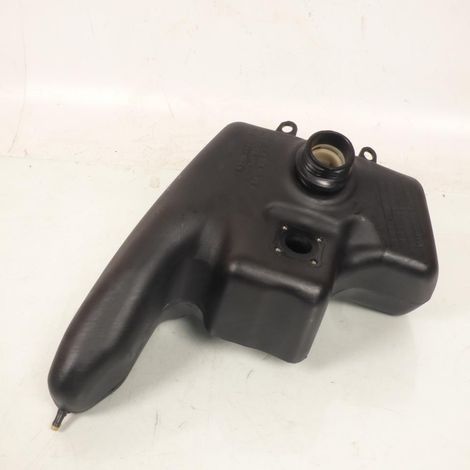 [PRODUIT D'OCCASION] Réservoir à carburant pour scooter Suzuki 125 UE 2001 à 2003 (1/2)