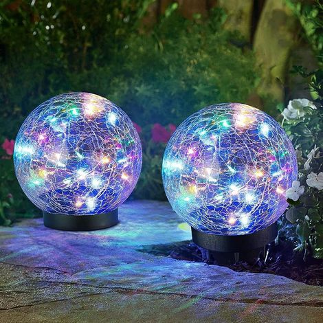 Lot de 2 lampes solaires globe en verre craquelé, alimentées par énergie solaire, à brancher au sol, pour la décoration de jardin, colorées. (1/4)