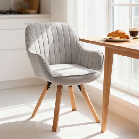 Fauteuil repas pivotant en tissu gris clair et pieds bois - GRISTA