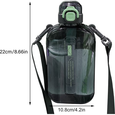 Gourde plate de 750 ml pour les sports de plein air, idéale pour le bureau ou les activités de plein air. Comprend une graduation. (1/4)