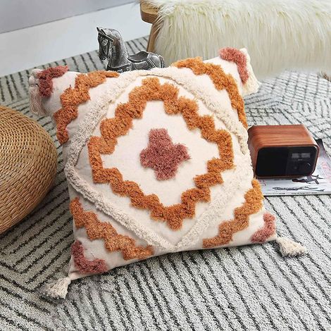 Housses de coussin décoratives tissées à motif losanges, style ferme. (1/5)