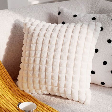 Set of 2 white faux fur cushion covers, 45x45 cm, decorative, plaid texture, for sofa, bed, living room. (1/4)
