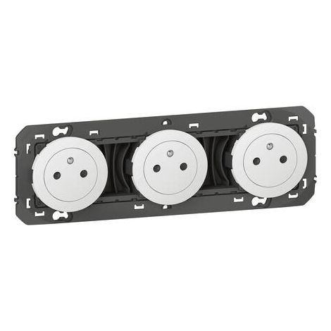 Legrand – Prise de courant triple 2P+T surface 16A précâblée – Montage en saillie ou encastré – Finition blanche élégante (1/7)