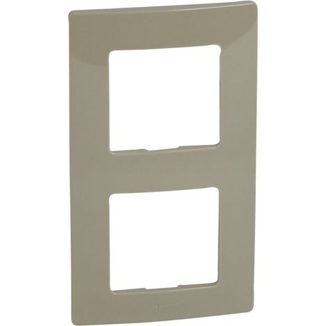 Plaque de finition Legrand niloe 2 prises montage horizontal et vertical