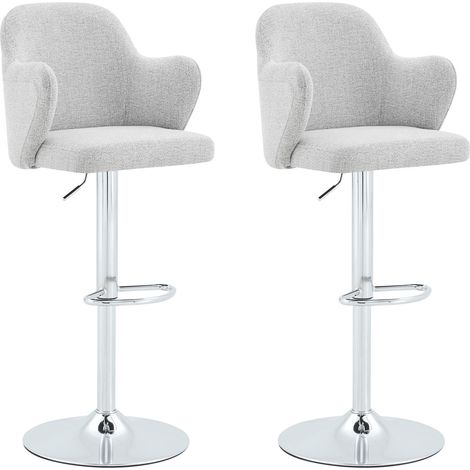 Lot de 2 tabourets de bar réglables pivotants à 360°, en tissu gris clair avec accoudoirs, base chromée et repose-pieds, pour cuisine ou coin repas CHICFURN (1/5)