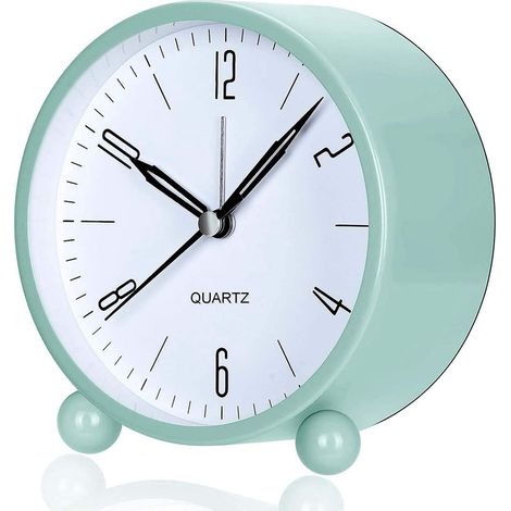 Réveil silencieux rond vert, horloge de chevet sans tic-tac, modèle discret à piles, cadran circulaire, fonctionne en silence, non dérangeant, idéal chambre. (1/5)