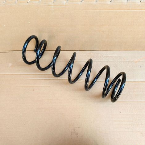 55020-3TS0B is suitable for the rear shock absorber springs of Nissan 2013-2018 Teana L33/2.0/2.5 engines. (1/4)