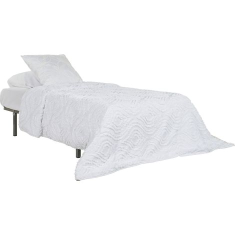Colcha Poliester 180X260 Relleno 150 Gsm. Bordado (1/5)