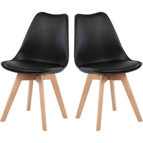H.J Wedoo – Lot de 2 chaises scandinaves – Pieds en bois de hêtre massif – Assise rembourrée en cuir synthétique – Hauteur d'assise 46.5 cm – Noir (1/5)