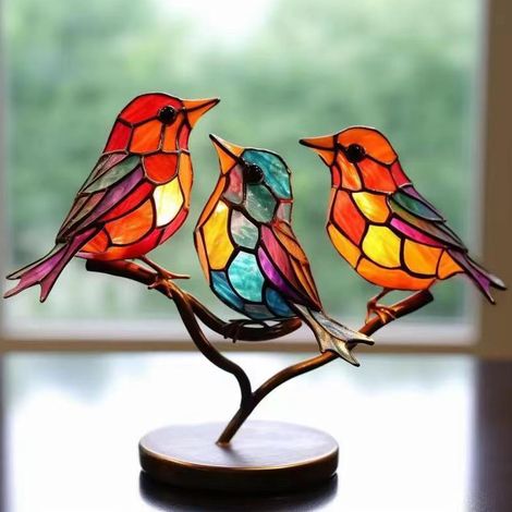 Figurine d'oiseau décorative et créative avec des motifs floraux et d'oiseaux, idéale pour décorer un bureau, une cave à vin ou pour représenter 3 colibris. (1/5)