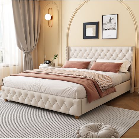 Lit capitonné 160x200 cm beige en tissu aspect lin, avec tête de lit à oreilles, clous décoratifs et sommier à lattes (1/5)