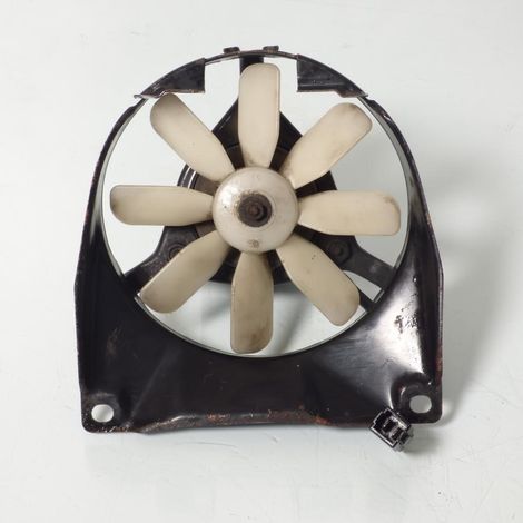 [PRODUIT D'OCCASION] Ventilateur origine pour moto Honda 400 VFF 1983 à 1984 Occasion (1/2)