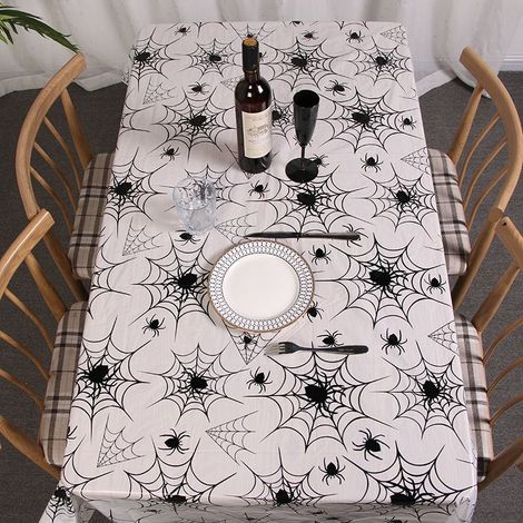 Nappe d'Halloween, ambiance bar-danse karaoké, agencement de la salle, accessoires (1/4)