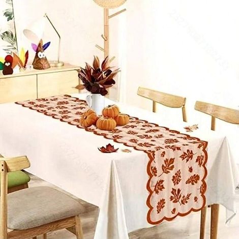 Chemin de table à motif de feuilles, idéal pour Thanksgiving ou les fêtes d'automne. 30 x 180 cm (1/5)