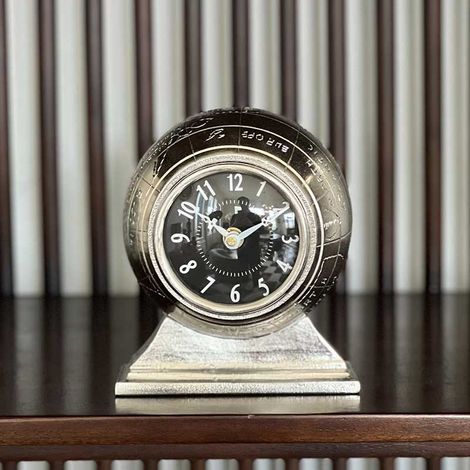 Horloge à poser "Terre" 14x8x15cm (1/3)