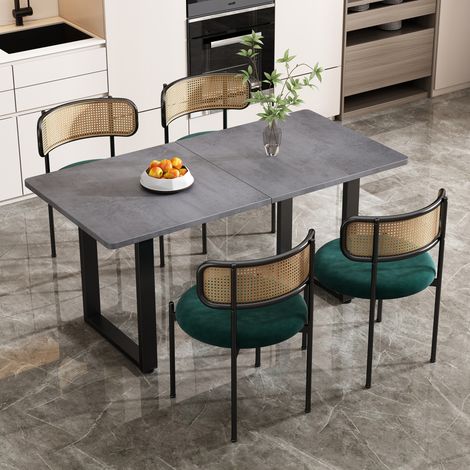 CHICFURN Set di 4 sedie da pranzo 45x51x75 cm in velluto verde, schienale in rattan, metallo (1/5)