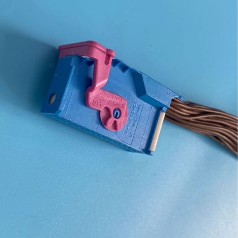 Faisceau de câbles pour connecteurs automobiles 1J0972977D /1719057-2 (1/4)