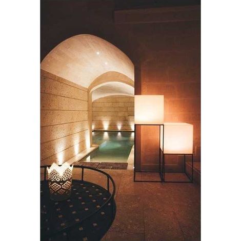 Vaso Luce in Polimero Monacis Cube Pot Bright cm.40X40X40 Led Multicolor con Cavo (1/3)