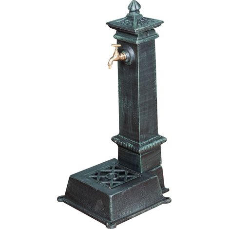 Fontaine en fonte au fini vert antique (1/5)