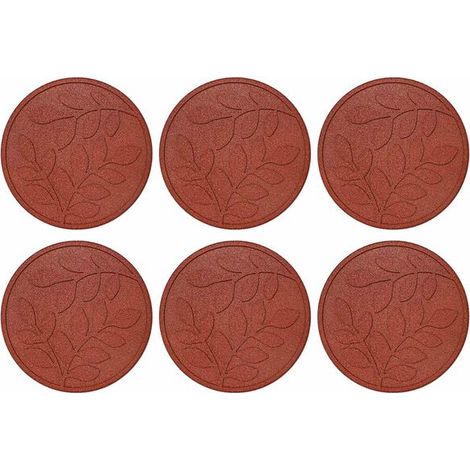 Six pierres de marche en caoutchouc rouge, de 44 cm de diamètre et de 2 cm de hauteur. (1/5)