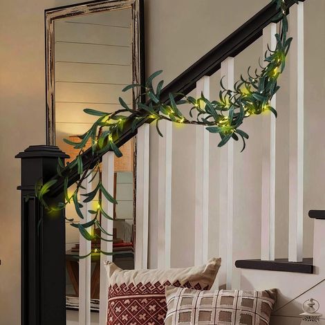 Guirlande lumineuse LED en forme de vigne d'olivier, guirlande de 1,8 m à piles avec minuteur, lumières scintillantes blanc chaud, verdure artificielle pré-éclairée pour Noël, cheminée, décoration