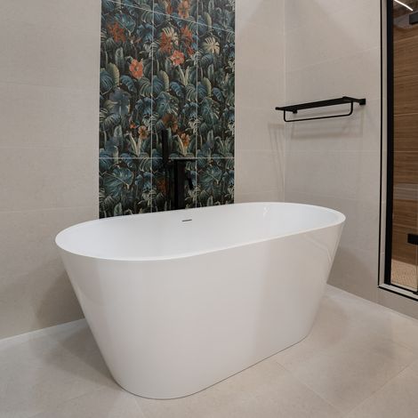 Voda Design Dublin 1500mm Freestanding Double Ended Bath White Waste (1/3)