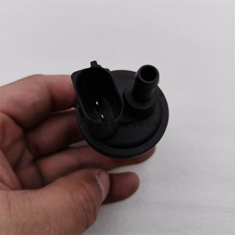 6QE906517 0280142345 est applicable à l'électrovanne de commande du canister à charbon actif des Volkswagen POLO, Touran, Bora et Audi. (1/4)