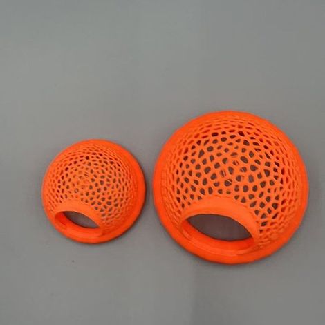 Due rifugi galleggianti per pesci, decorazioni per acquario che fungono da luoghi di riposo, alimentazione, gioco e riproduzione per piccoli pesci. Funzionano entrambi come (1/5)