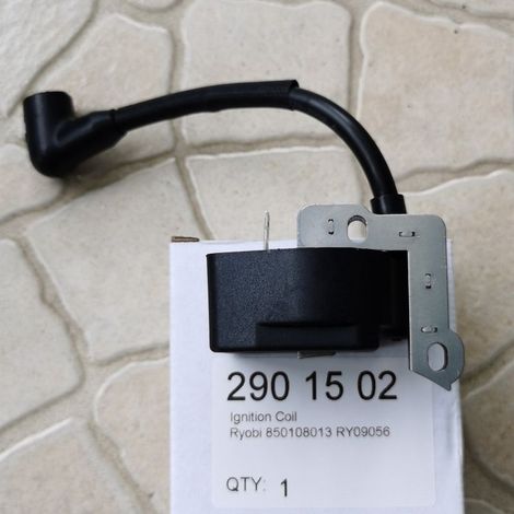 La bobine d'allumage Homelite Ryobi 850108013 RY09056 est un fil d'allumage et un allumeur de transformateur haute tension adapté aux équipements Homelite et Ryobi, fournissant un allumage fiable. (1/5)