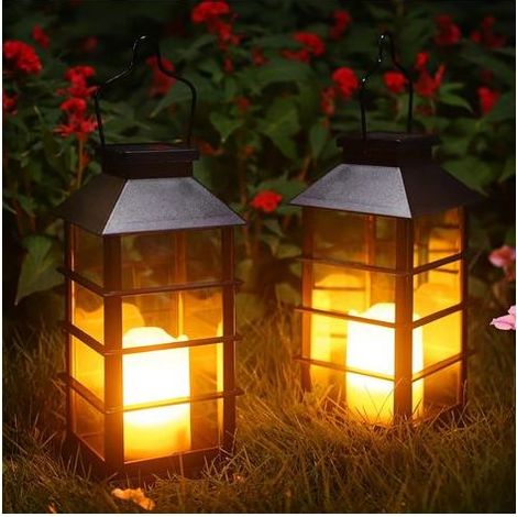 Lanterne solaire de Noël, lanterne suspendue pour jardin extérieur - Lanternes solaires LED étanches en plastique, effet bougie vacillante sans flamme, lot de 2 (1/5)