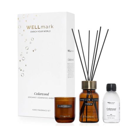 Wellmark coffret cadeau bâtonnets parfumés en bougie - cèdre - ambre - 220 g - 200 ml - texte : just relax en smells like home (1/5)
