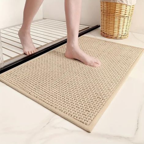Badematte aus Chenille mit rutschfester Gummirückseite, weich und saugfähig, schnelltrocknend, beige. Ideal als Läufer für Badezimmer, Badewannen und Duschen.