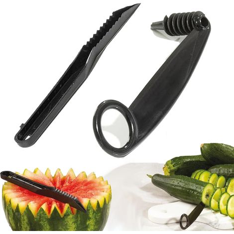 Des ustensiles de cuisine en spirale et en forme de V, un coupe-fruits, un coupe-légumes multifonctionnel qui permet de couper les pommes de terre, les concombres et autres légumes en spirale.