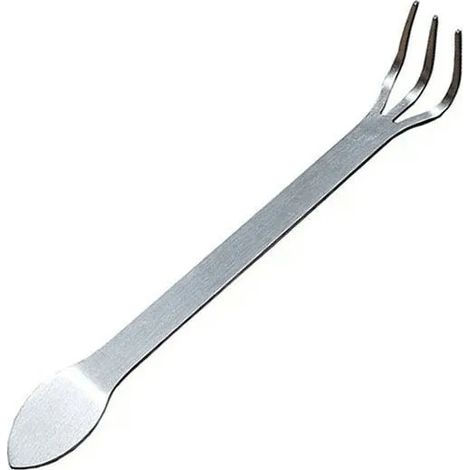 Petit râteau de jardin, outils de jardinage, pour ameublir la terre et désherber. (1/5)