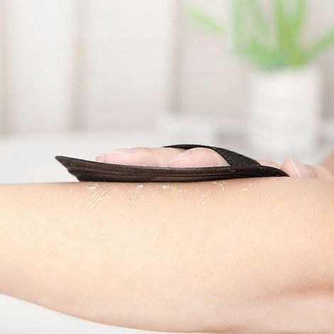 Serviette de bain ronde en caoutchouc noir, exfoliante douce et sans douleur, loofah nettoyante pour femmes, hommes et bébés, mousse nettoyante en profondeur. (1/5)